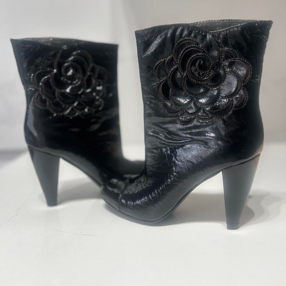 True vintage RARE Miss Sixty rosette booties size 36